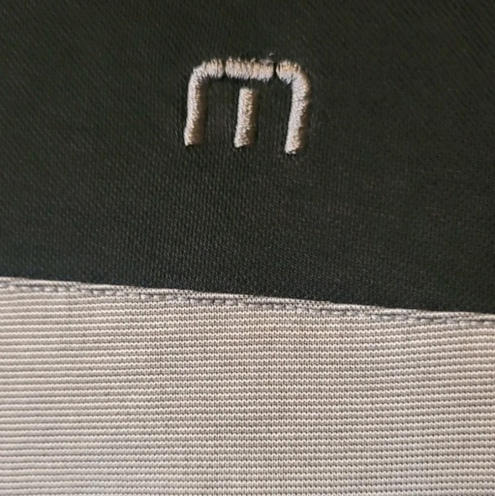 Travis Mathew Men's Medium Golf Performance Colorblock Stretch Polo Shirt - Picture 4 of 4